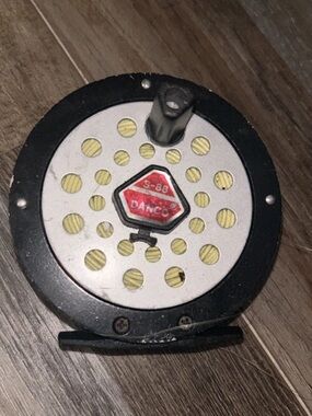50%offw❤️Vintage 1970s Danco S-88  Fly Fishing Reel Collectible - Spins Well